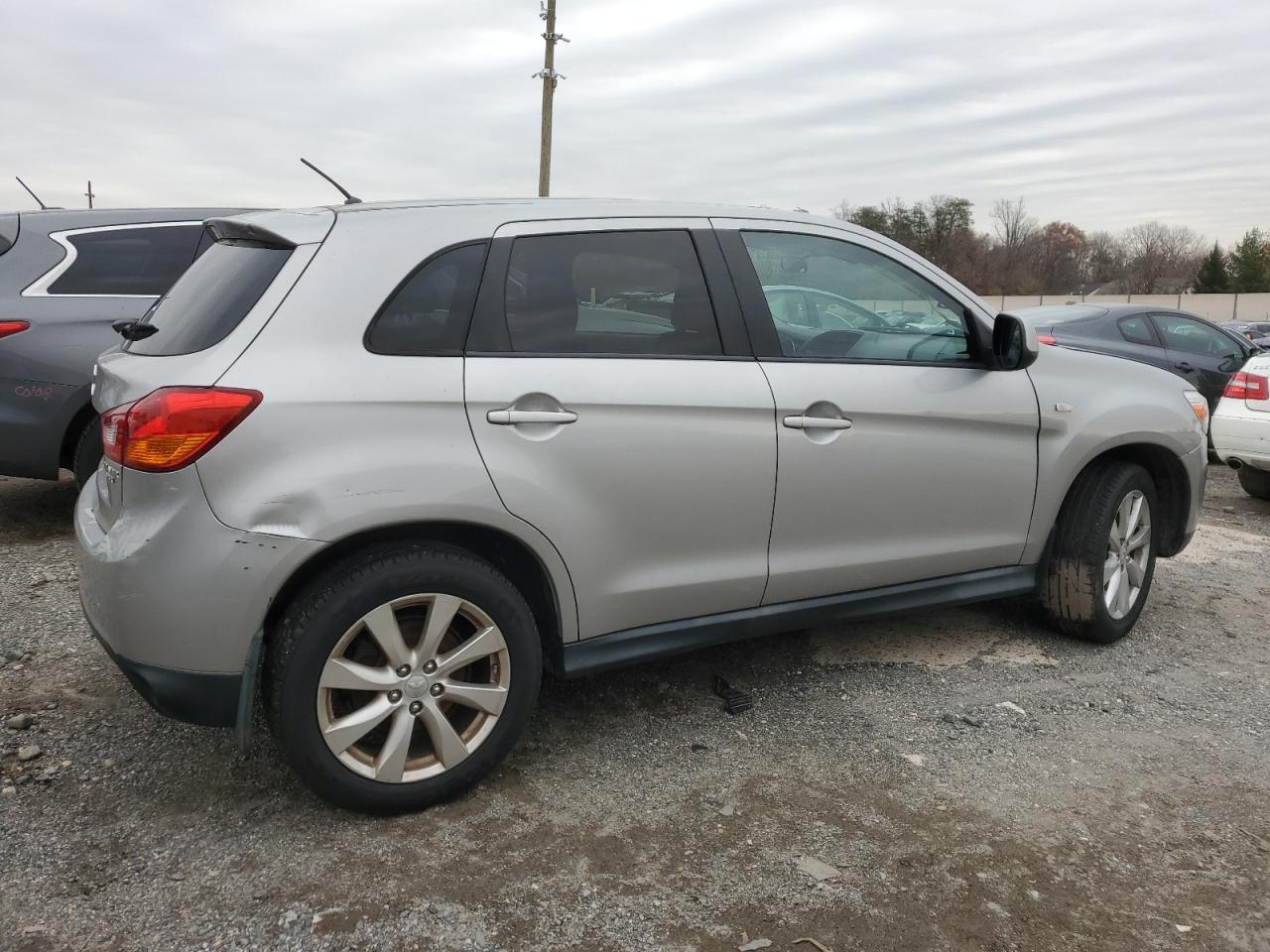 2014 Mitsubishi Outlander Sport Es VIN: 4A4AP3AU5EE010626 Lot: 84097534