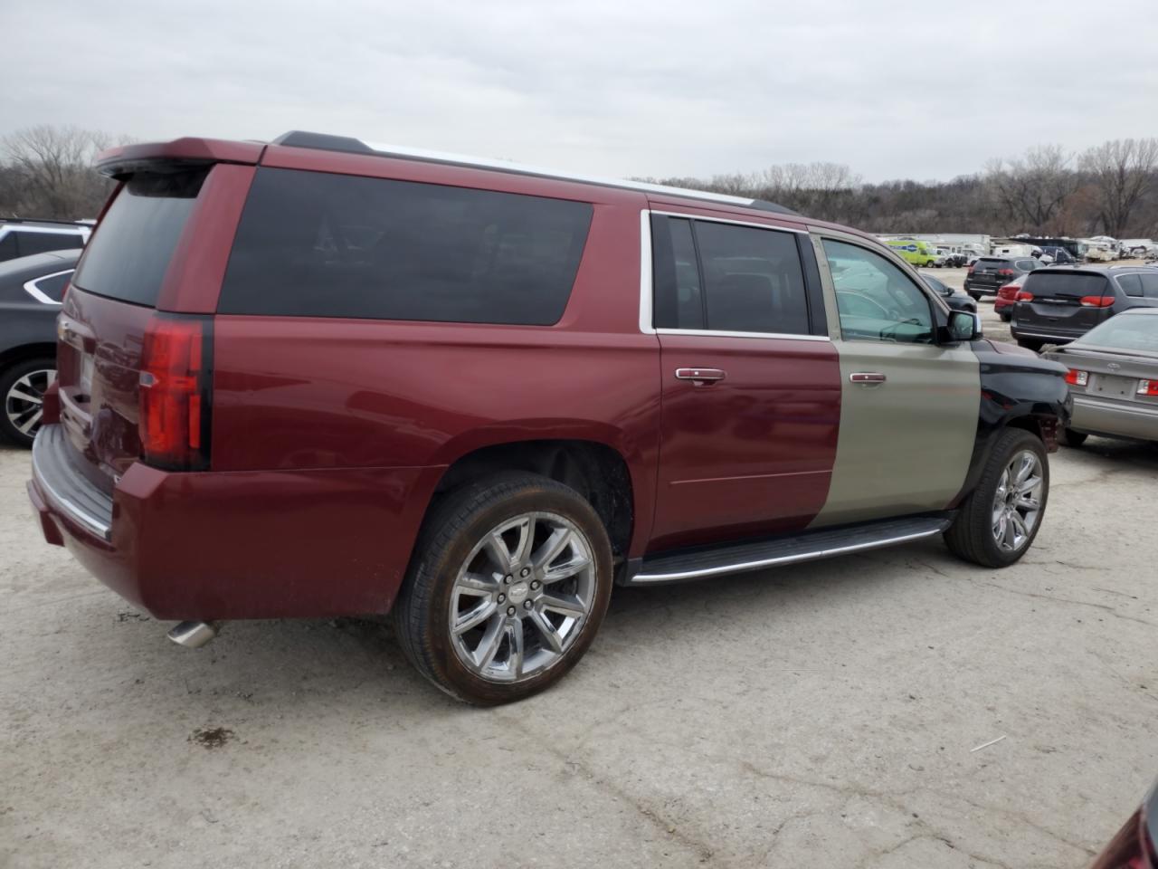 2017 Chevrolet Suburban K1500 Premier VIN: 1GNSKJKC7HR289098 Lot: 86717294