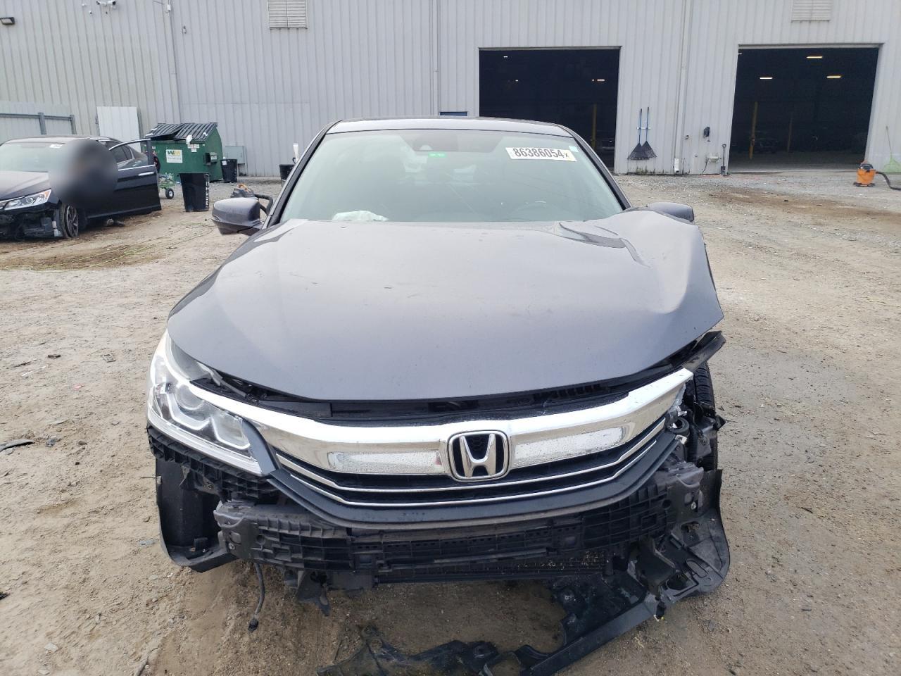 2016 Honda Accord Exl VIN: 1HGCR3F08GA002046 Lot: 86386054