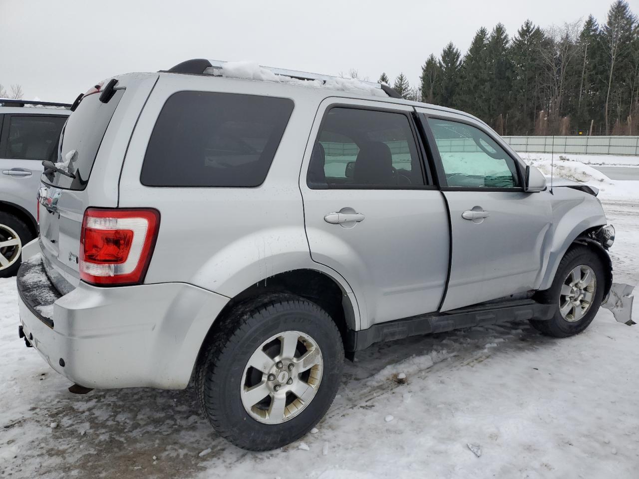 1FMCU9EG8BKB21843 2011 Ford Escape Limited