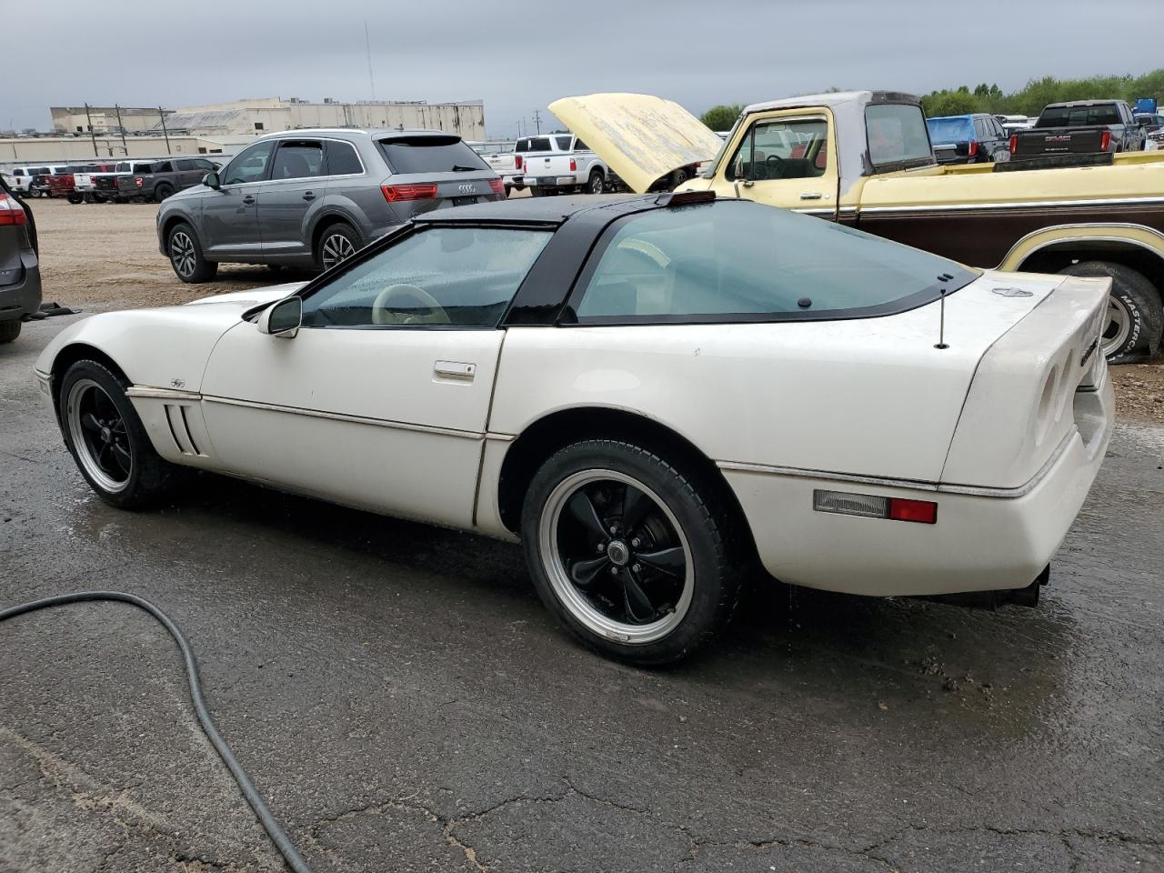 1G1YY2184J5117184 1988 Chevrolet Corvette