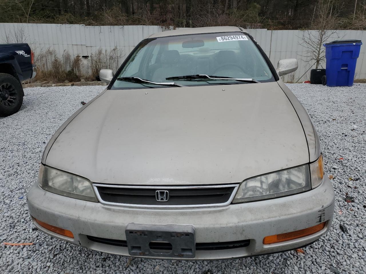 1996 Honda Accord Lx VIN: 1HGCE6647TA010021 Lot: 86294974