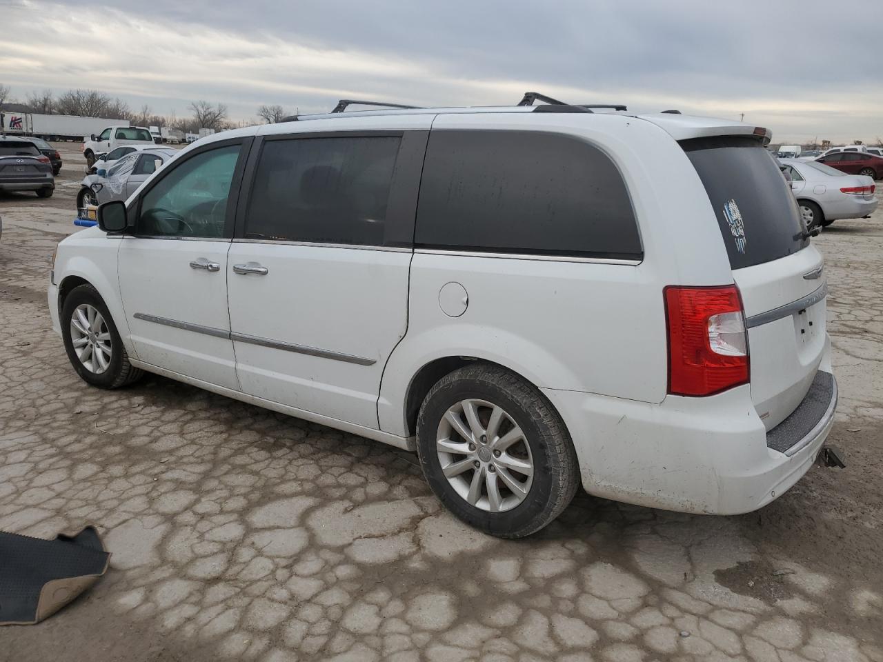 2016 Chrysler Town & Country Limited Platinum VIN: 2C4RC1GG0GR167434 Lot: 85876284