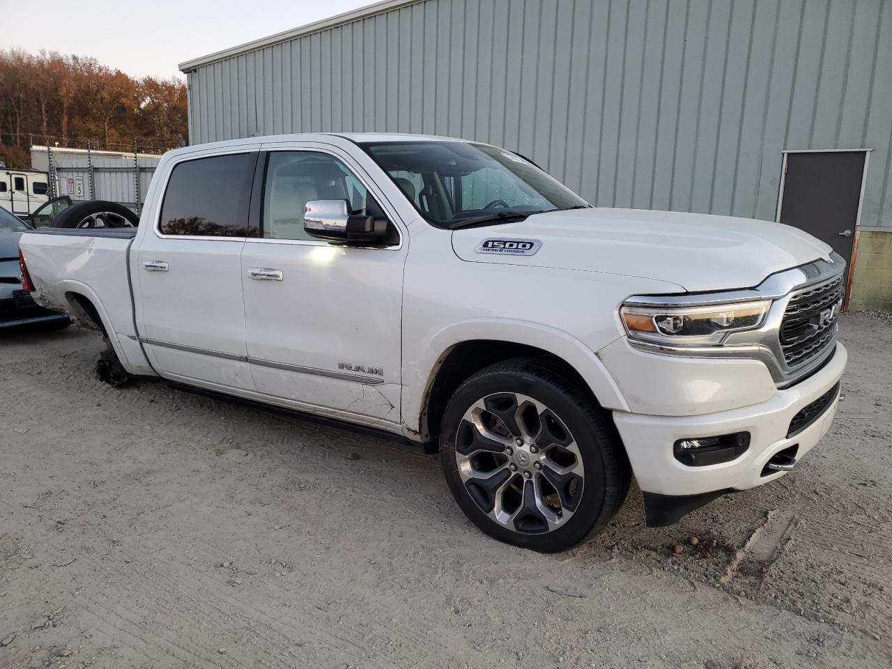 2022 Ram 1500 Limited VIN: 1C6SRFHT6NN385470 Lot: 83357024