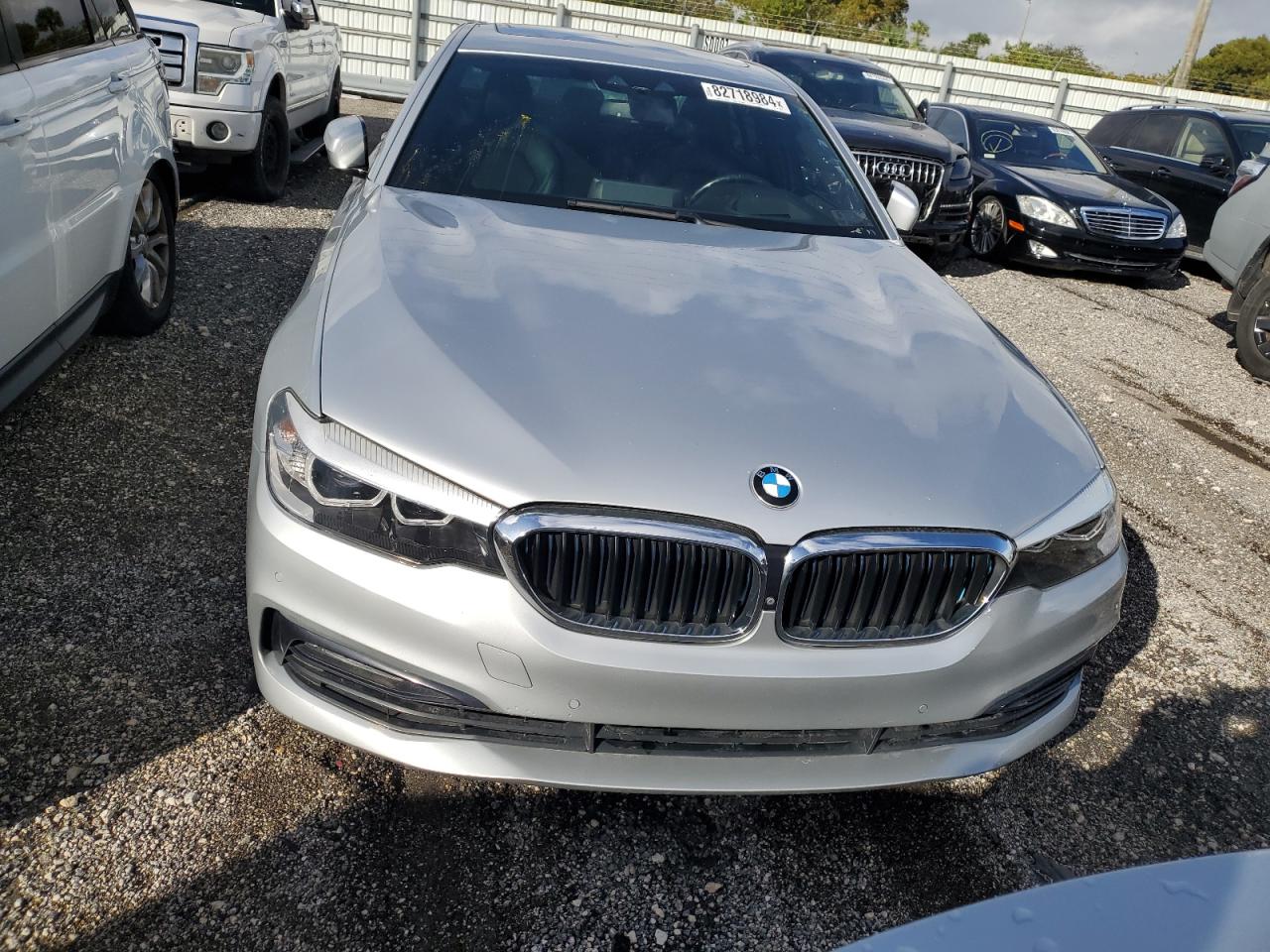 WBAJA9C52JG623073 2018 BMW 530E