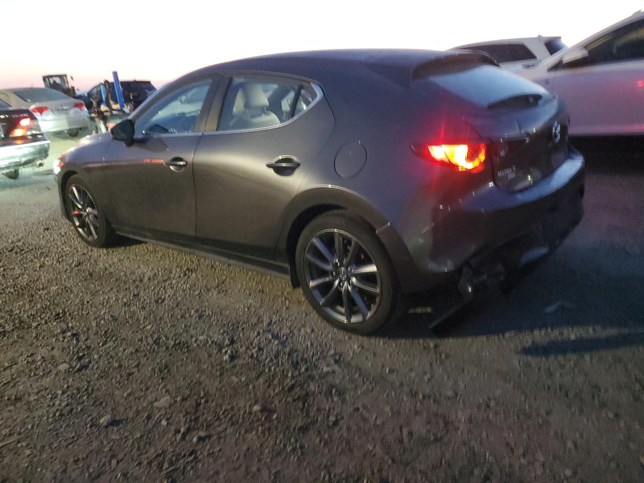 2019 Mazda 3 VIN: JM1BPBJM4K1125131 Lot: 82978154