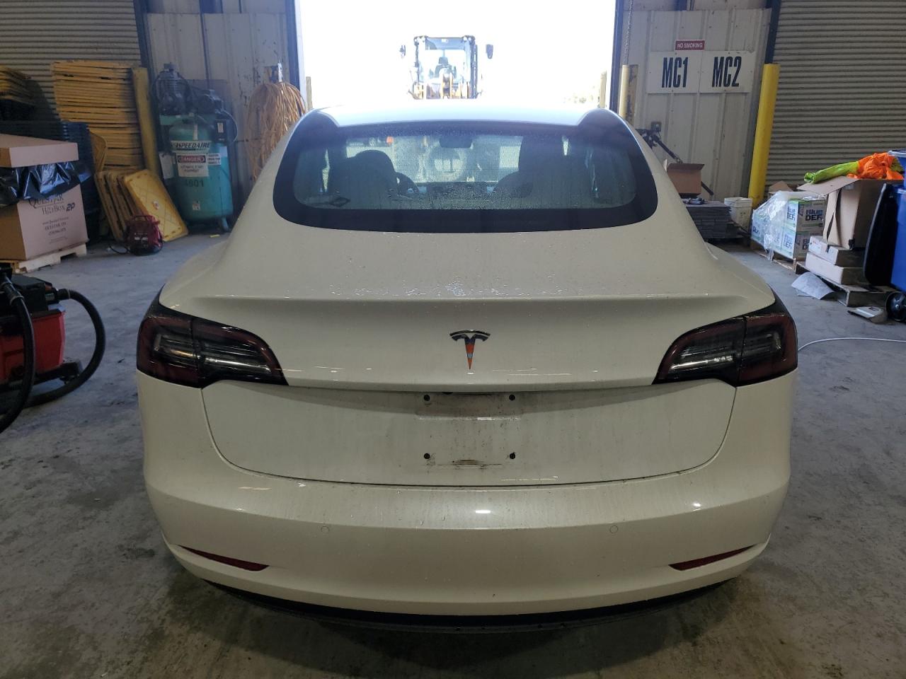 2018 Tesla Model 3 VIN: 5YJ3E1EBXJF098066 Lot: 84601354