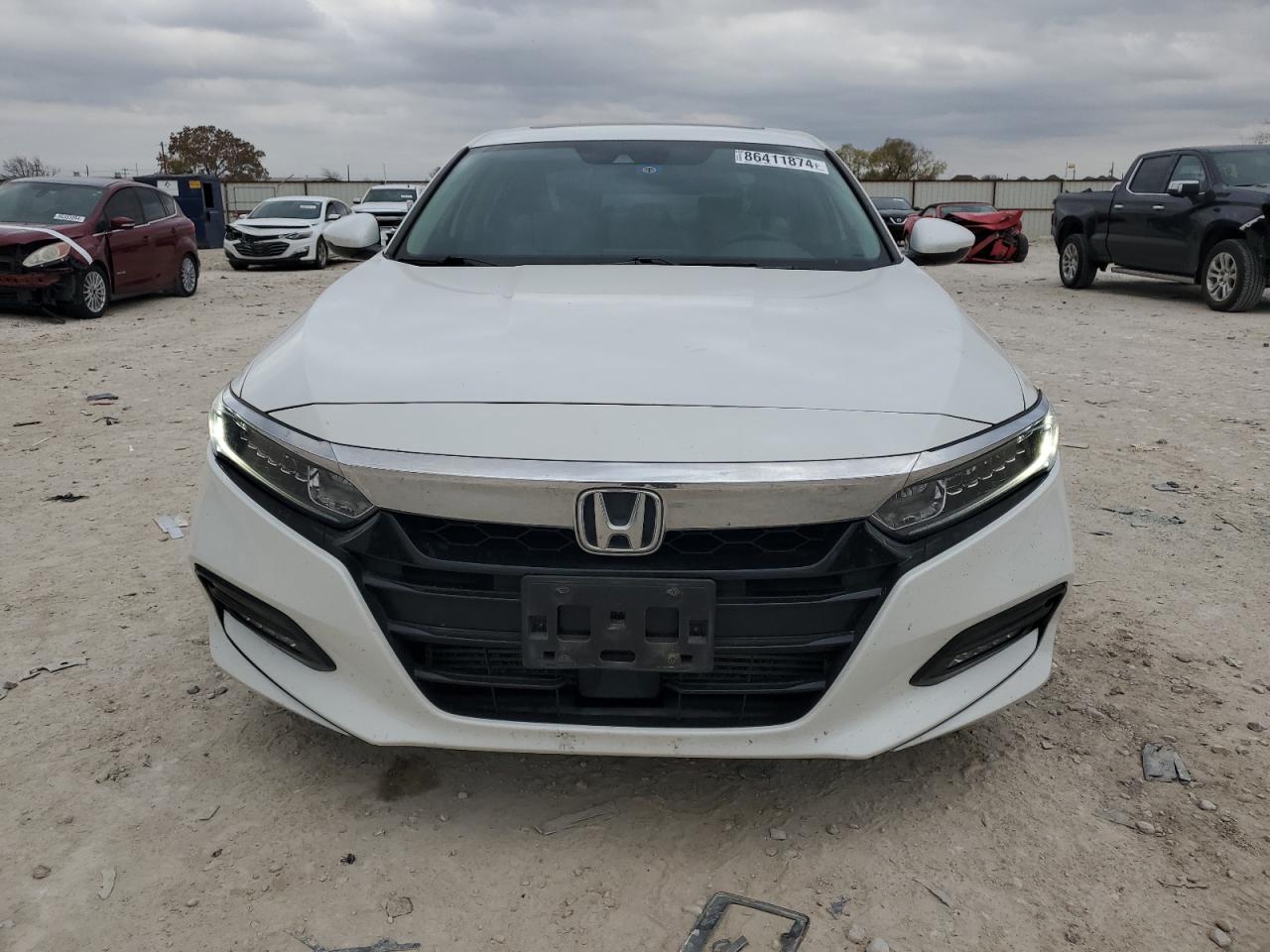 1HGCV2F52JA007770 2018 Honda Accord Exl