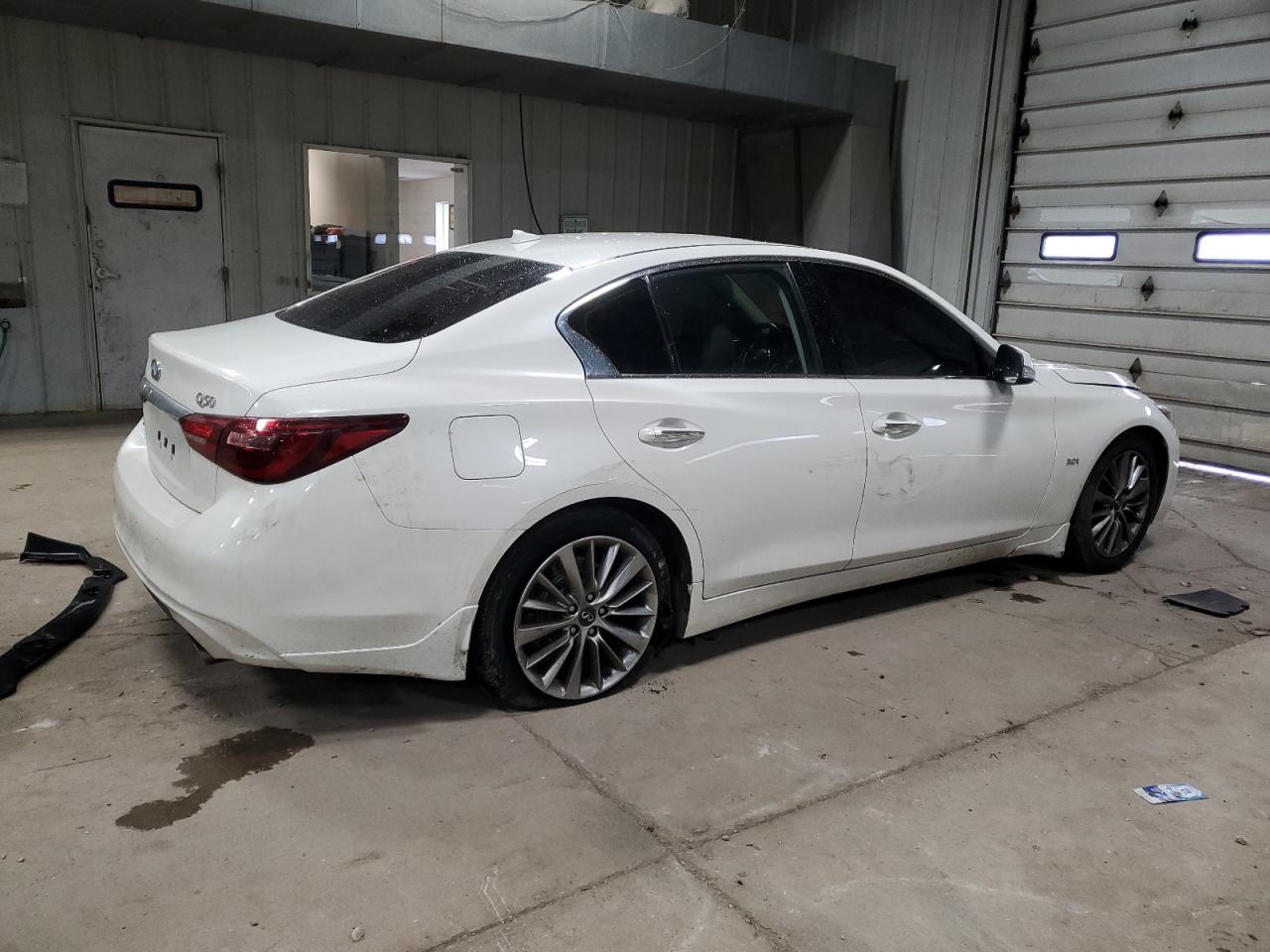 2018 Infiniti Q50 Luxe VIN: JN1EV7AR2JM610606 Lot: 86559284