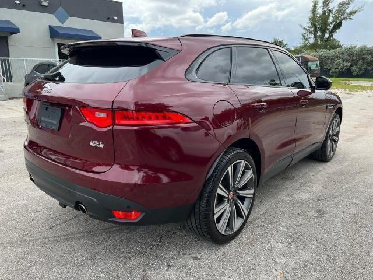 SADCK2BV2HA077734 2017 Jaguar F-Pace Prestige