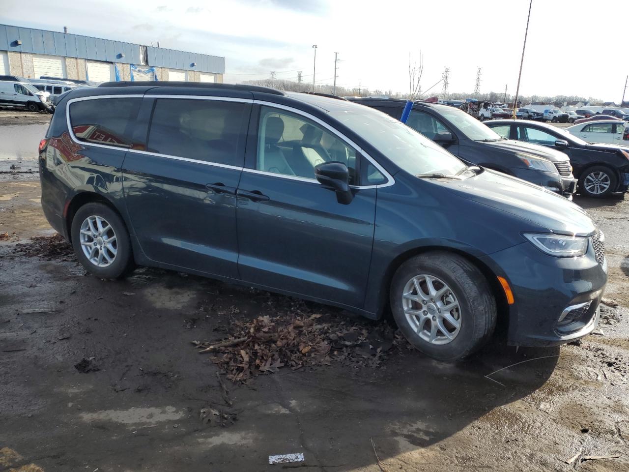 2022 Chrysler Pacifica Touring L VIN: 2C4RC1BG4NR104079 Lot: 87032944