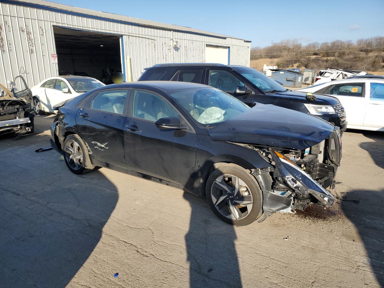 KMHLS4AG5PU526665 2023 Hyundai Elantra Sel