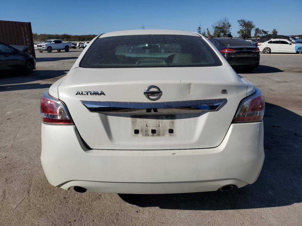 1N4AL3AP1FN330823 2015 Nissan Altima 2.5