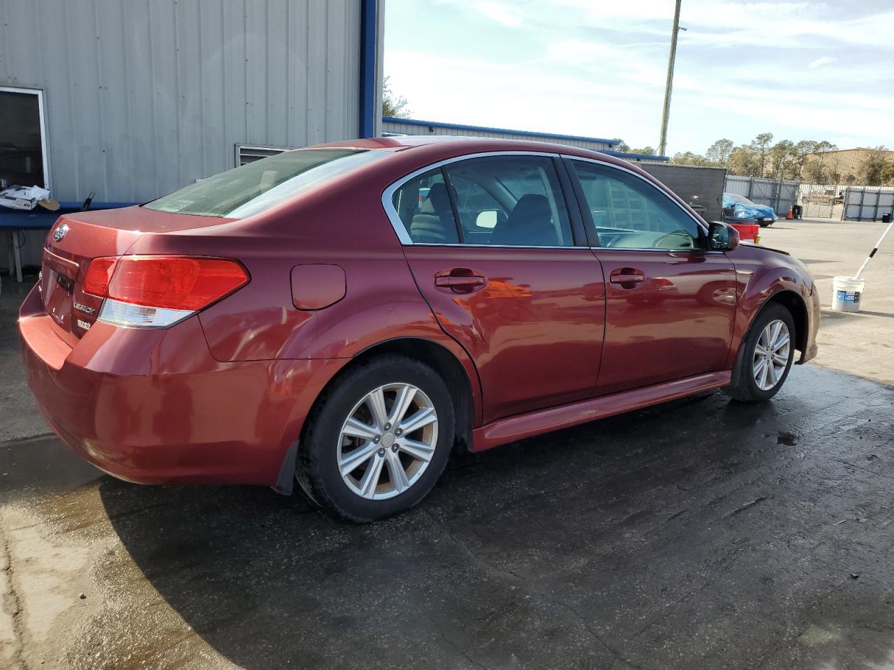 4S3BMBC63A3225747 2010 Subaru Legacy 2.5I Premium