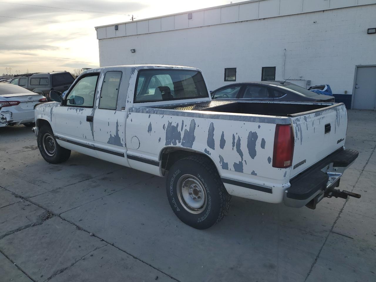 1993 GMC Sierra C2500 VIN: 2GTFC29K3P1514053 Lot: 85088274