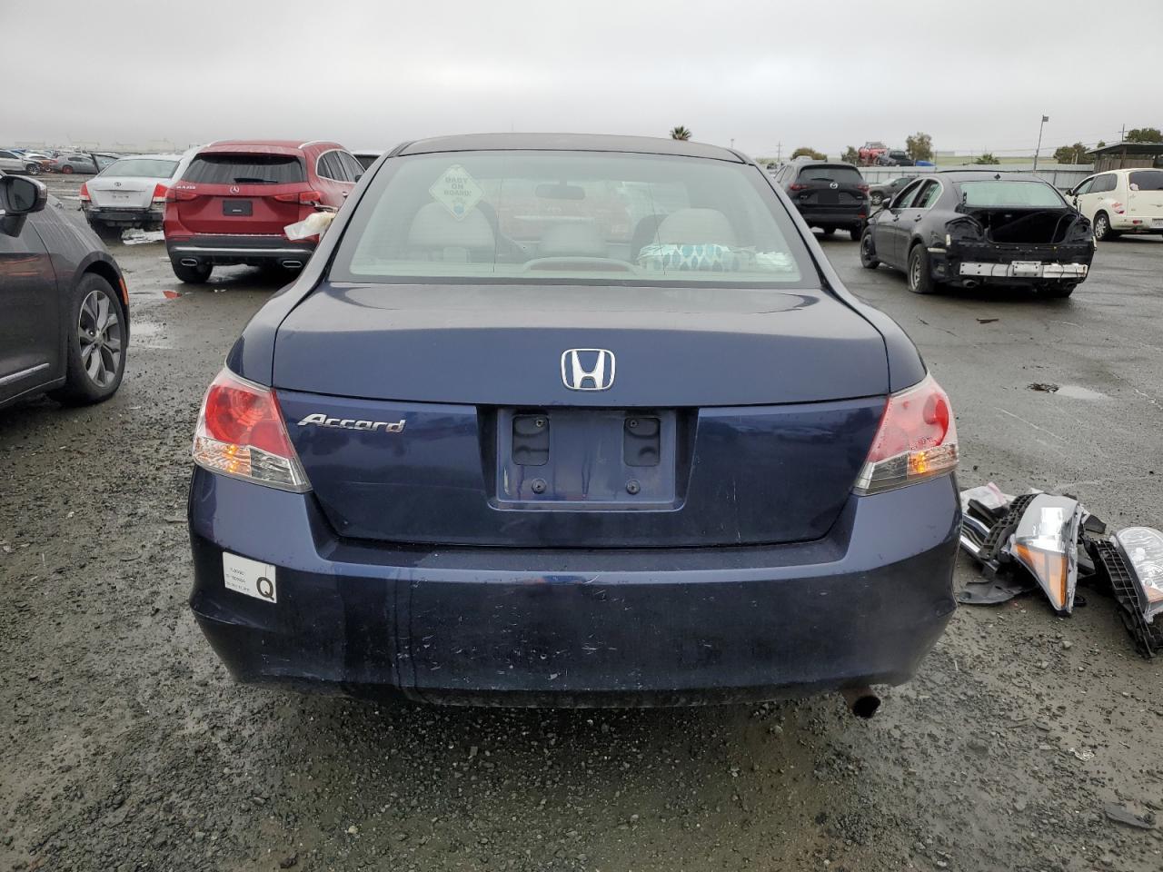 2008 Honda Accord Lx VIN: 1HGCP26338A090449 Lot: 84697314