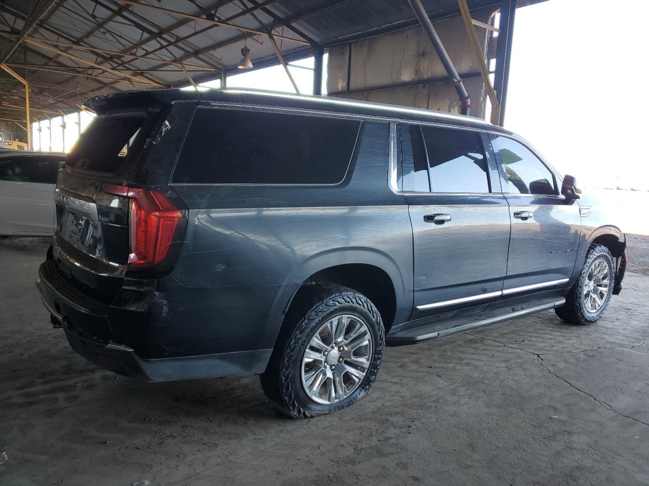 2022 GMC Yukon Xl Denali VIN: 1GKS1JKT4NR213947 Lot: 83906344