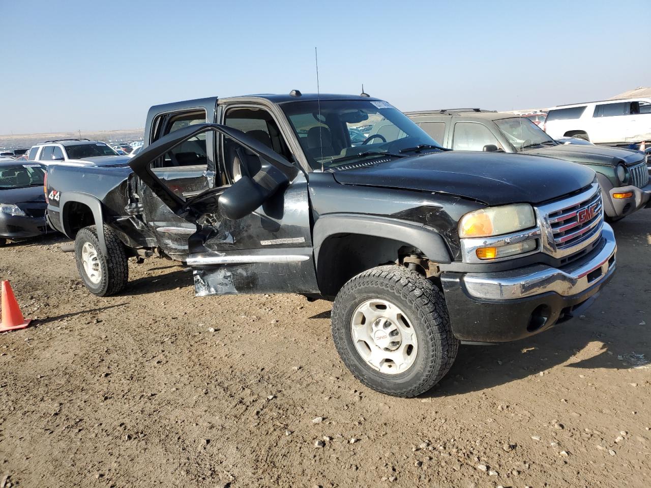 2005 GMC Sierra K2500 Heavy Duty VIN: 1GTHK23U75F829787 Lot: 83117414