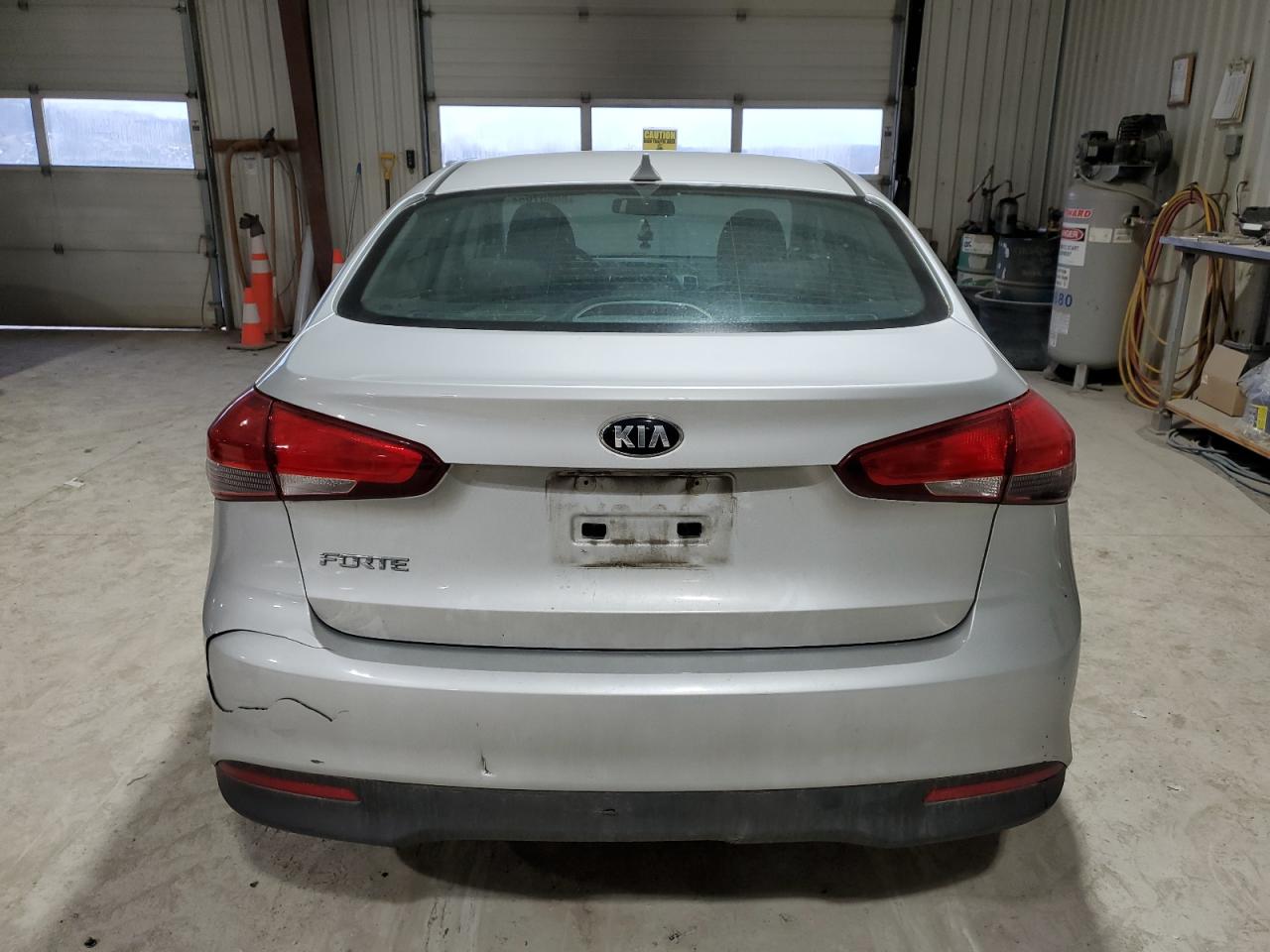 2017 Kia Forte Lx VIN: 3KPFK4A73HE081148 Lot: 86507054