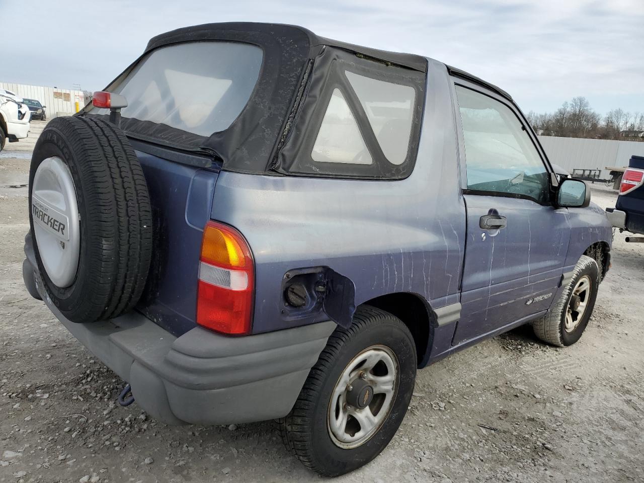 1999 Chevrolet Tracker VIN: 2CNBE18C4X6906275 Lot: 84539424