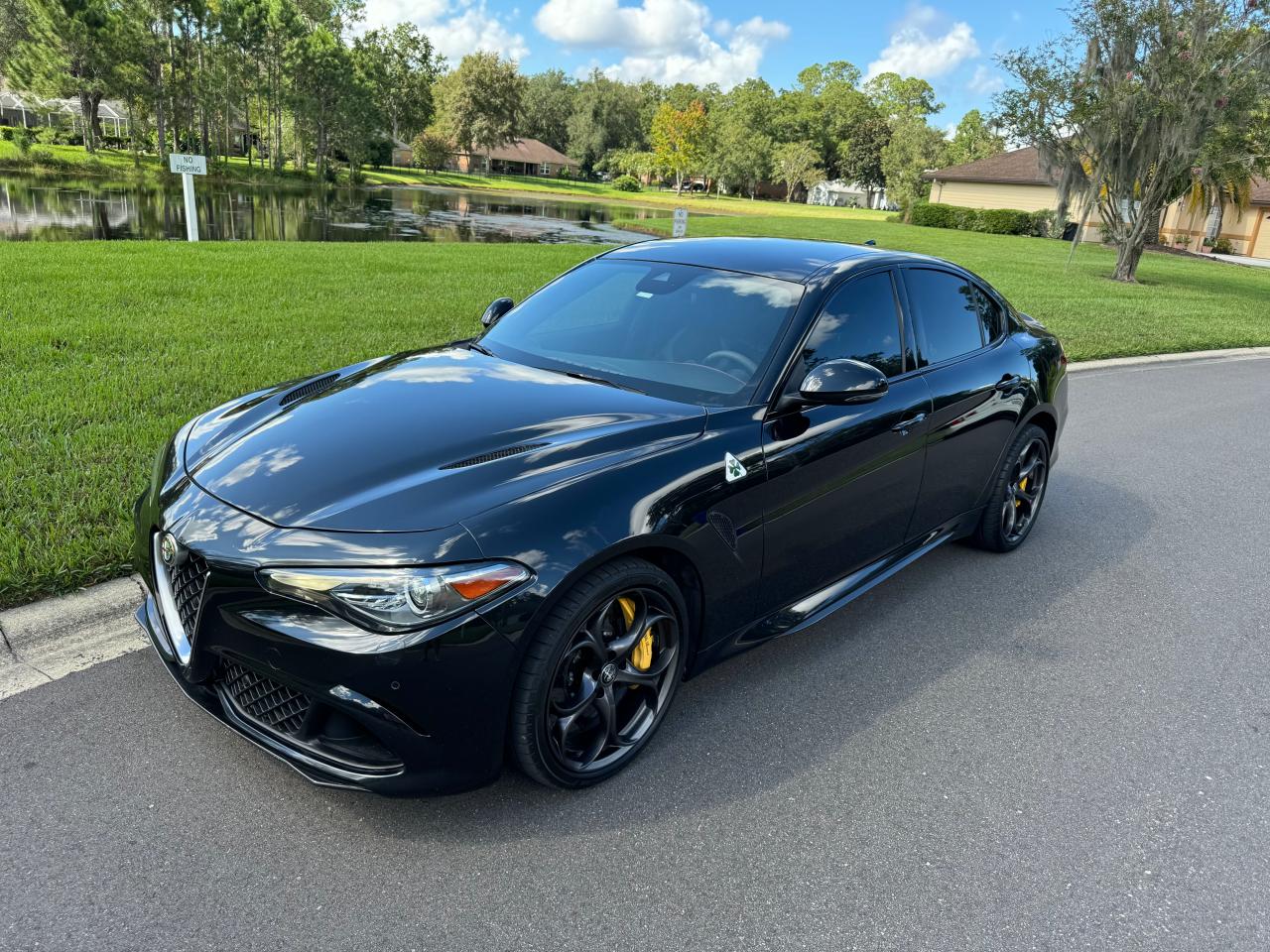 ZARFAEAVXJ7583657 2018 Alfa Romeo Giulia Quadrifoglio