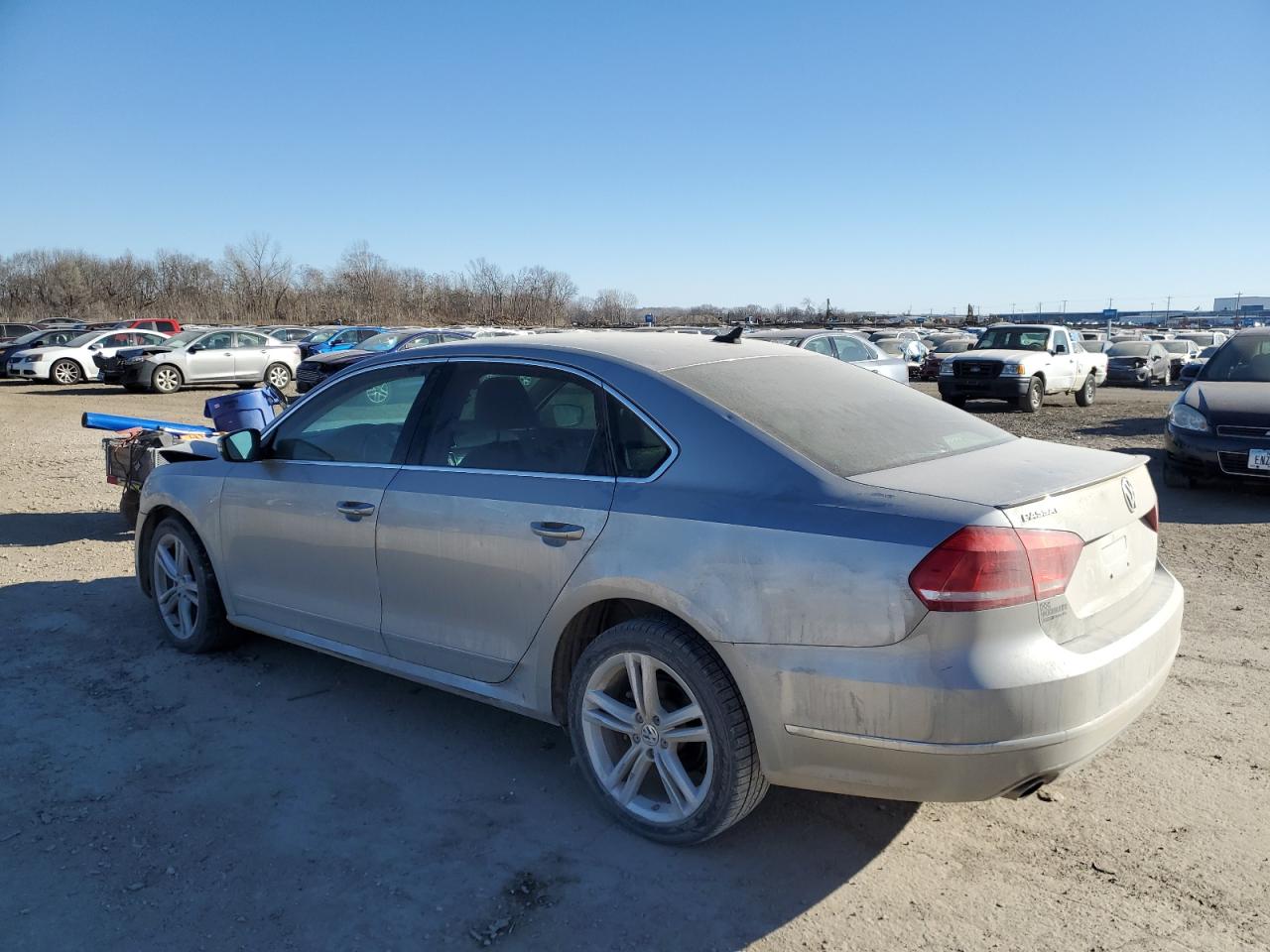 2013 Volkswagen Passat Sel VIN: 1VWCN7A3XDC075564 Lot: 83612034