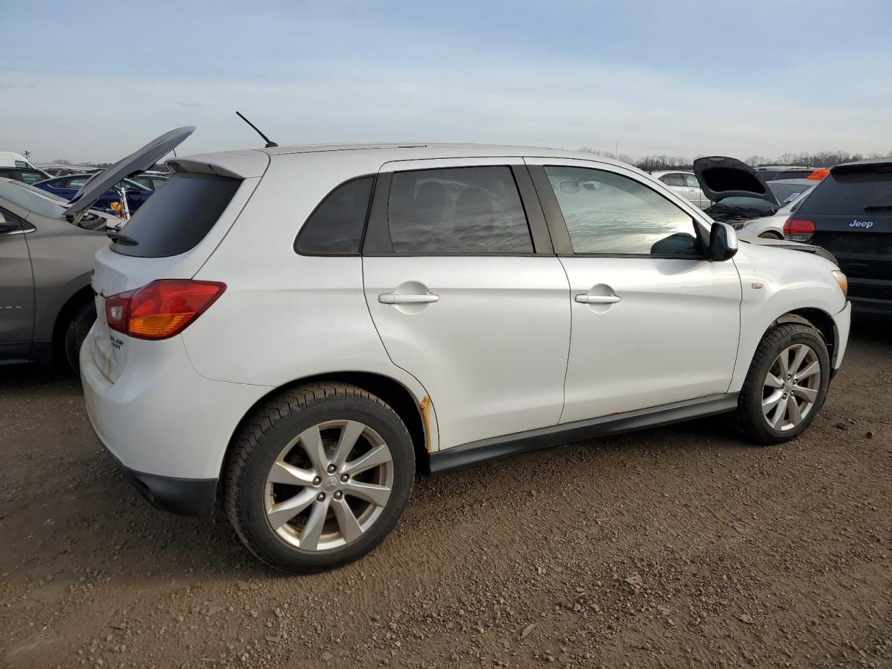 2013 Mitsubishi Outlander Sport Es VIN: 4A4AP3AU0DE008801 Lot: 84758164