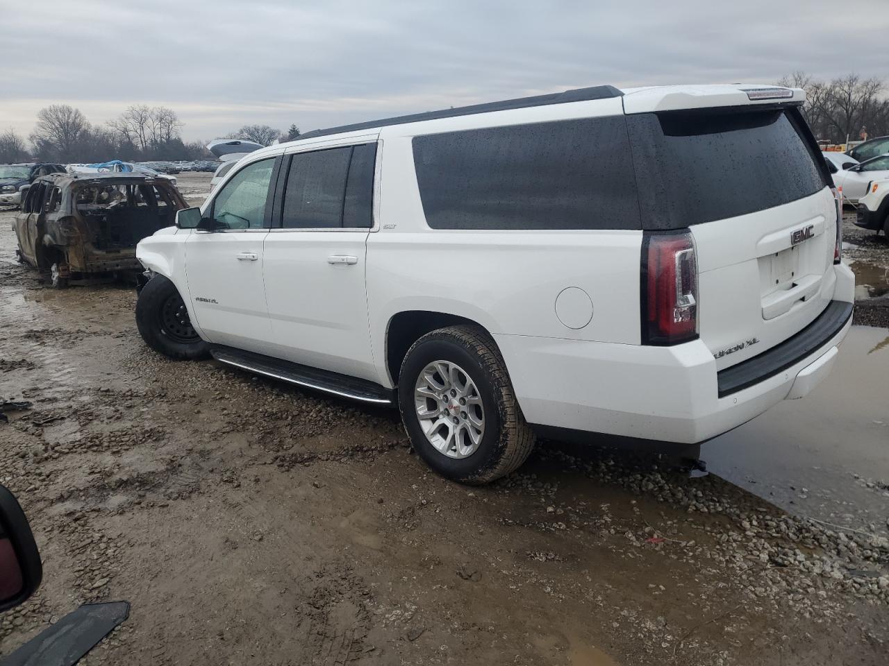 2017 GMC Yukon Xl K1500 Slt VIN: 1GKS2GKC2HR324131 Lot: 86095154