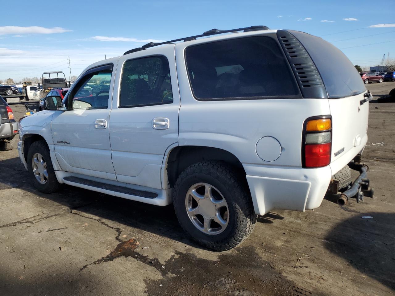 2004 GMC Yukon Denali VIN: 1GKEK63U74J160785 Lot: 83208774