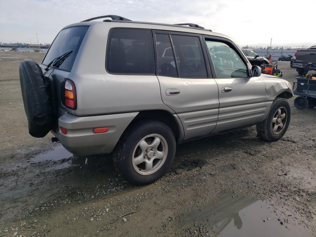 JT3GP10V8X7053532 1999 Toyota Rav4