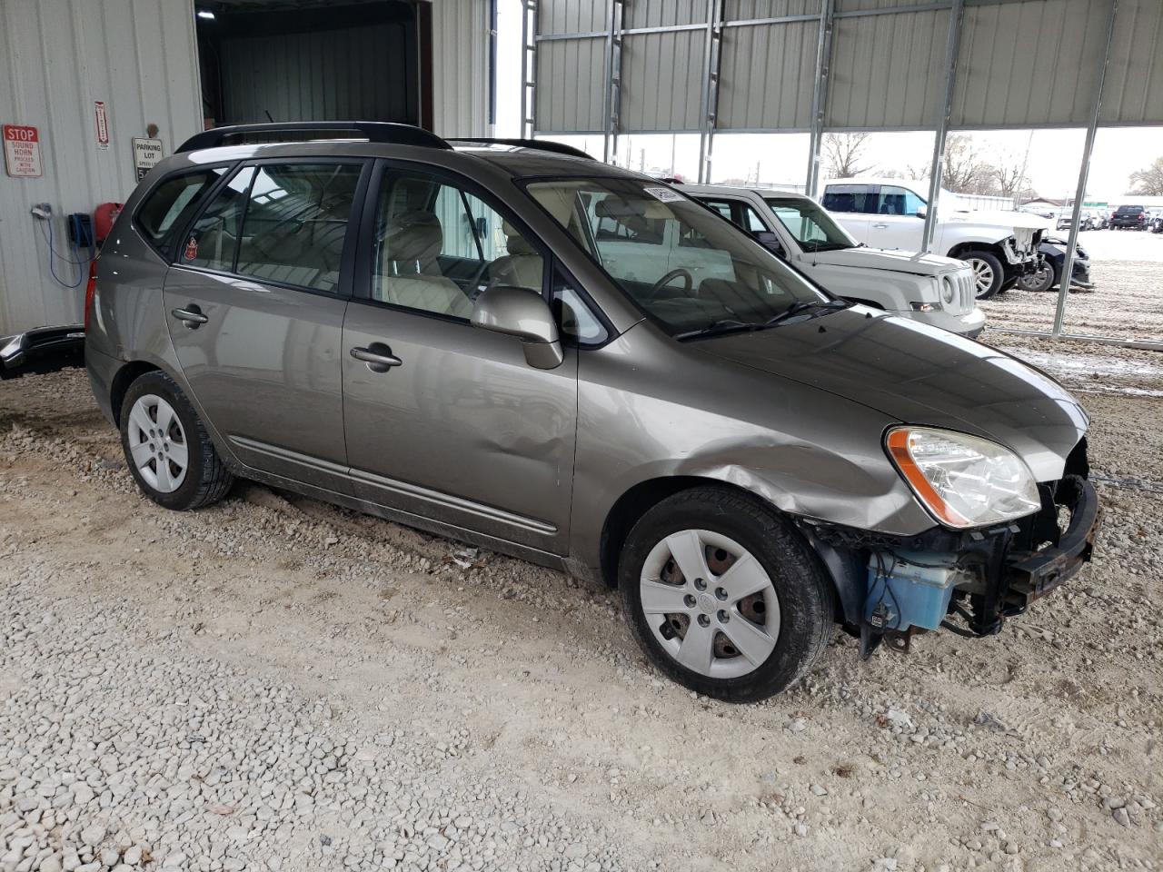 2009 Kia Rondo Lx VIN: KNAFG526297252855 Lot: 84956504