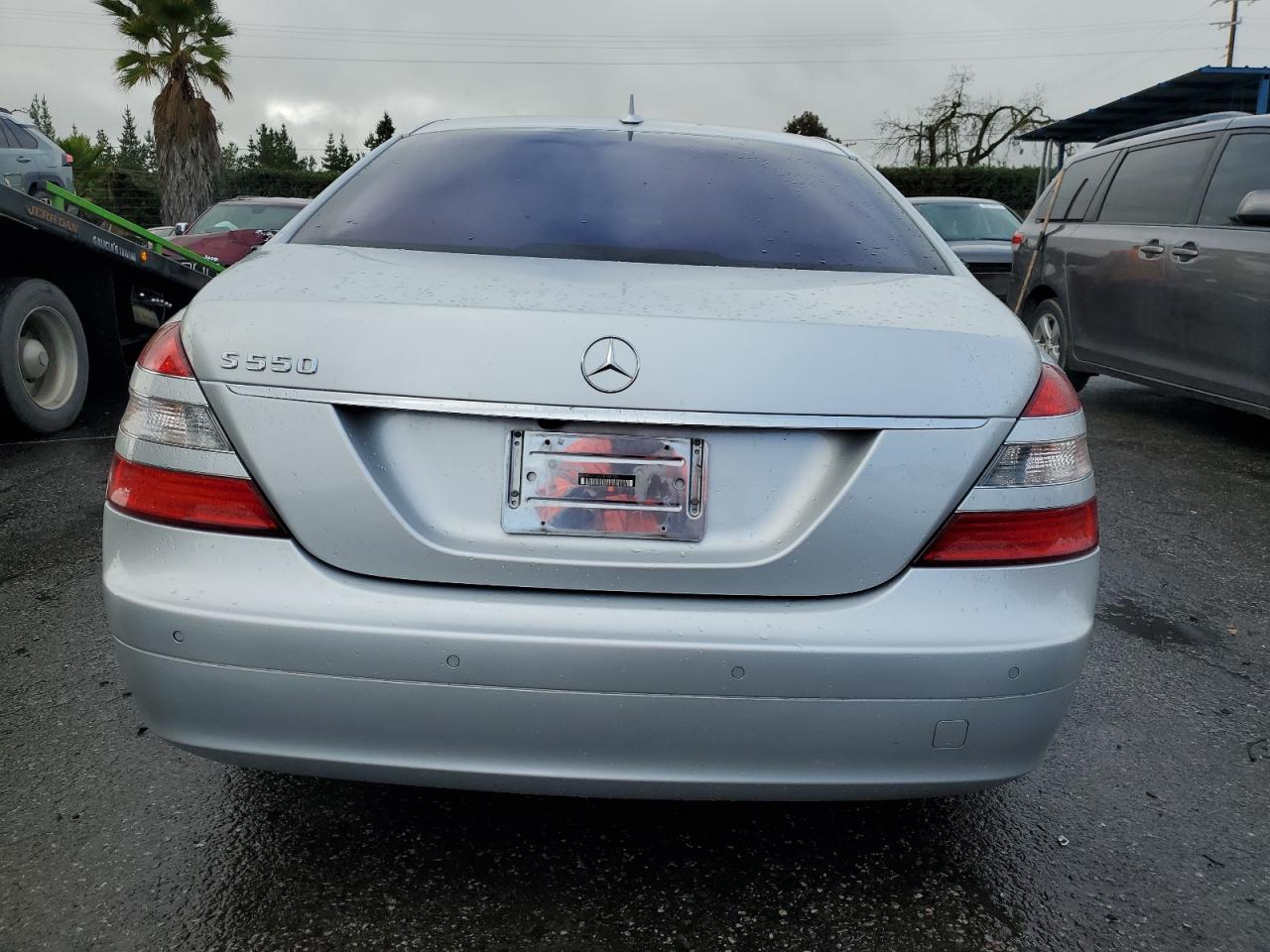 2007 Mercedes-Benz S 550 VIN: WDDNG71X07A084725 Lot: 86860364