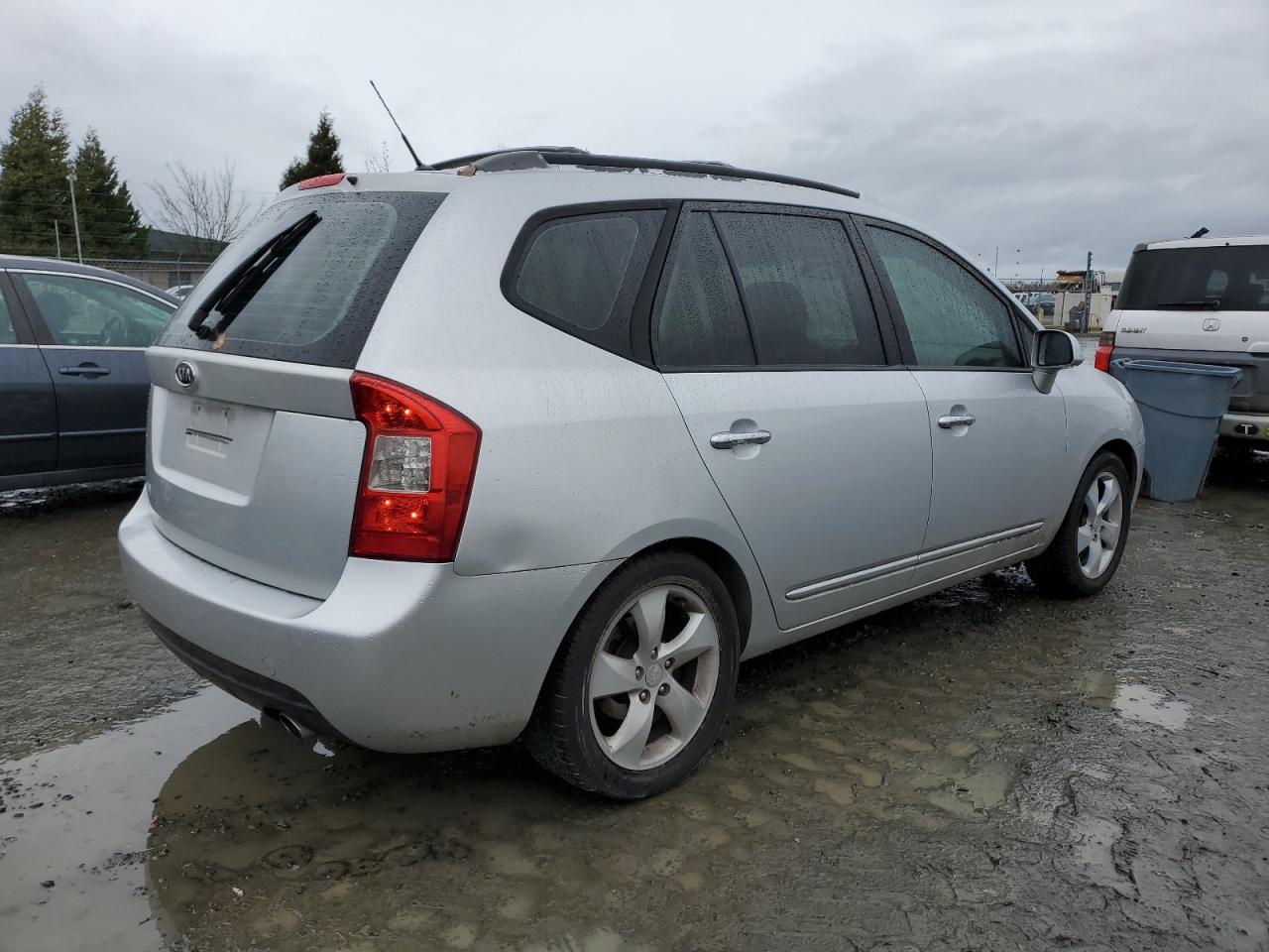 2007 Kia Rondo Lx VIN: KNAFG526777097684 Lot: 86523364