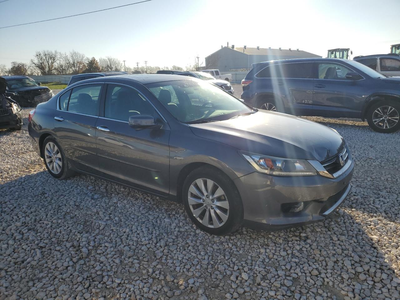 2013 Honda Accord Exl VIN: 1HGCR2F88DA180132 Lot: 85390944