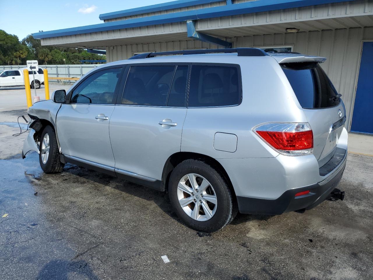 2011 Toyota Highlander Base VIN: 5TDZK3EH1BS027712 Lot: 86056884