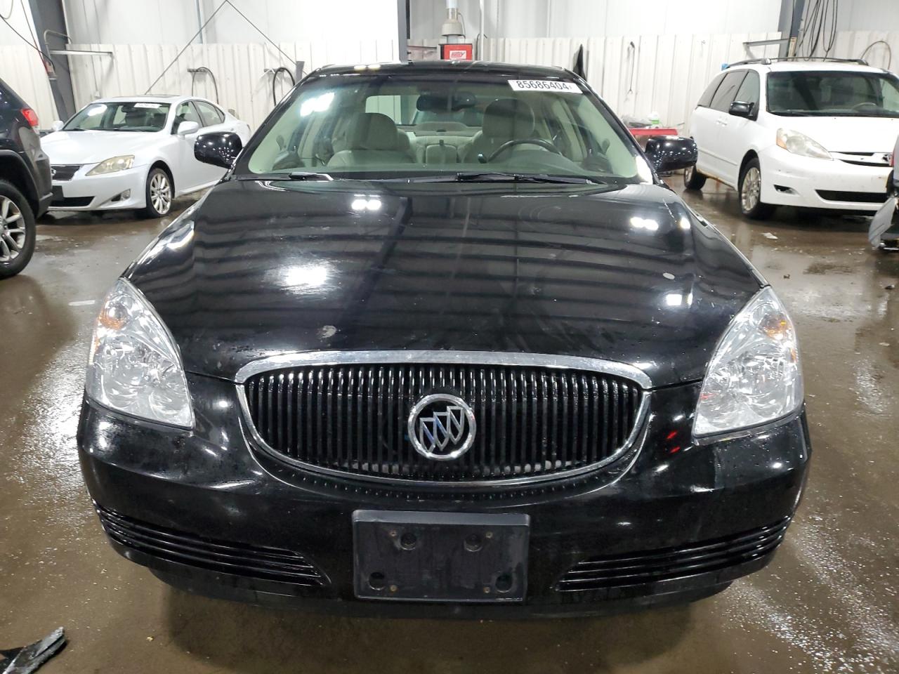 2008 Buick Lucerne Cxl VIN: 1G4HD572X8U142836 Lot: 85686404