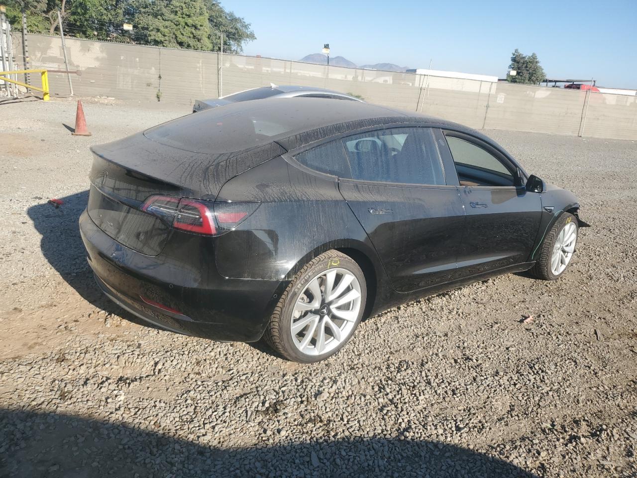 5YJ3E1EA2JF157389 2018 Tesla Model 3