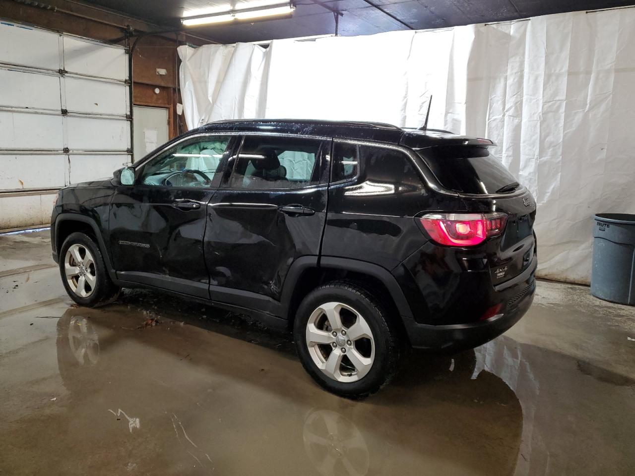 2017 Jeep Compass Latitude VIN: 3C4NJDBB1HT679994 Lot: 85240264