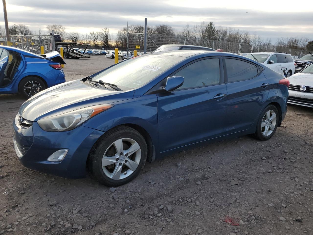 KMHDH4AE9DU957992 2013 Hyundai Elantra Gls