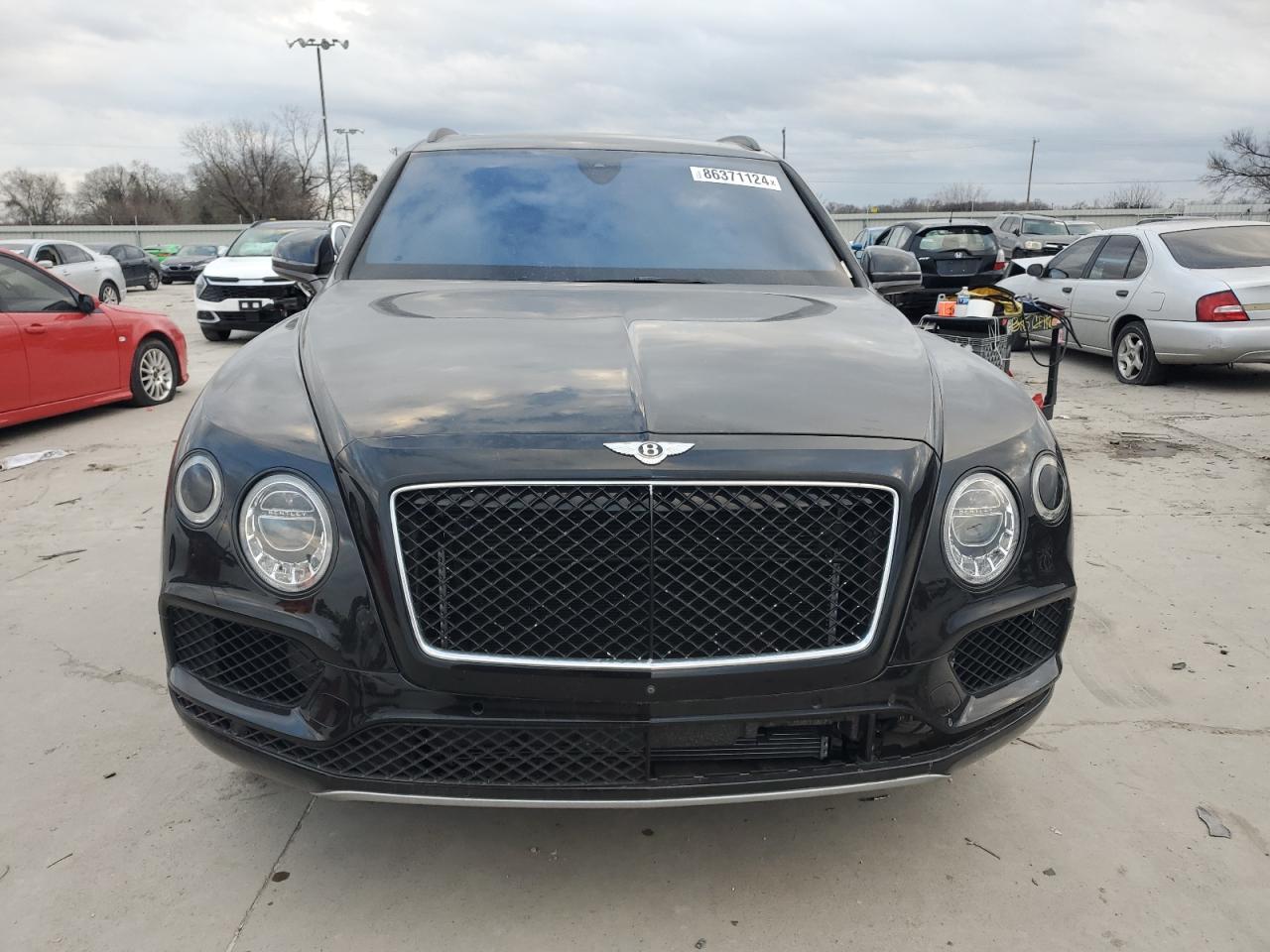 SJAAC2ZV0HC013798 2017 Bentley Bentayga