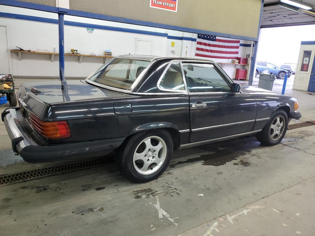 1988 Mercedes-Benz 560 Sl VIN: WDBBA48D0JA081290 Lot: 86202584