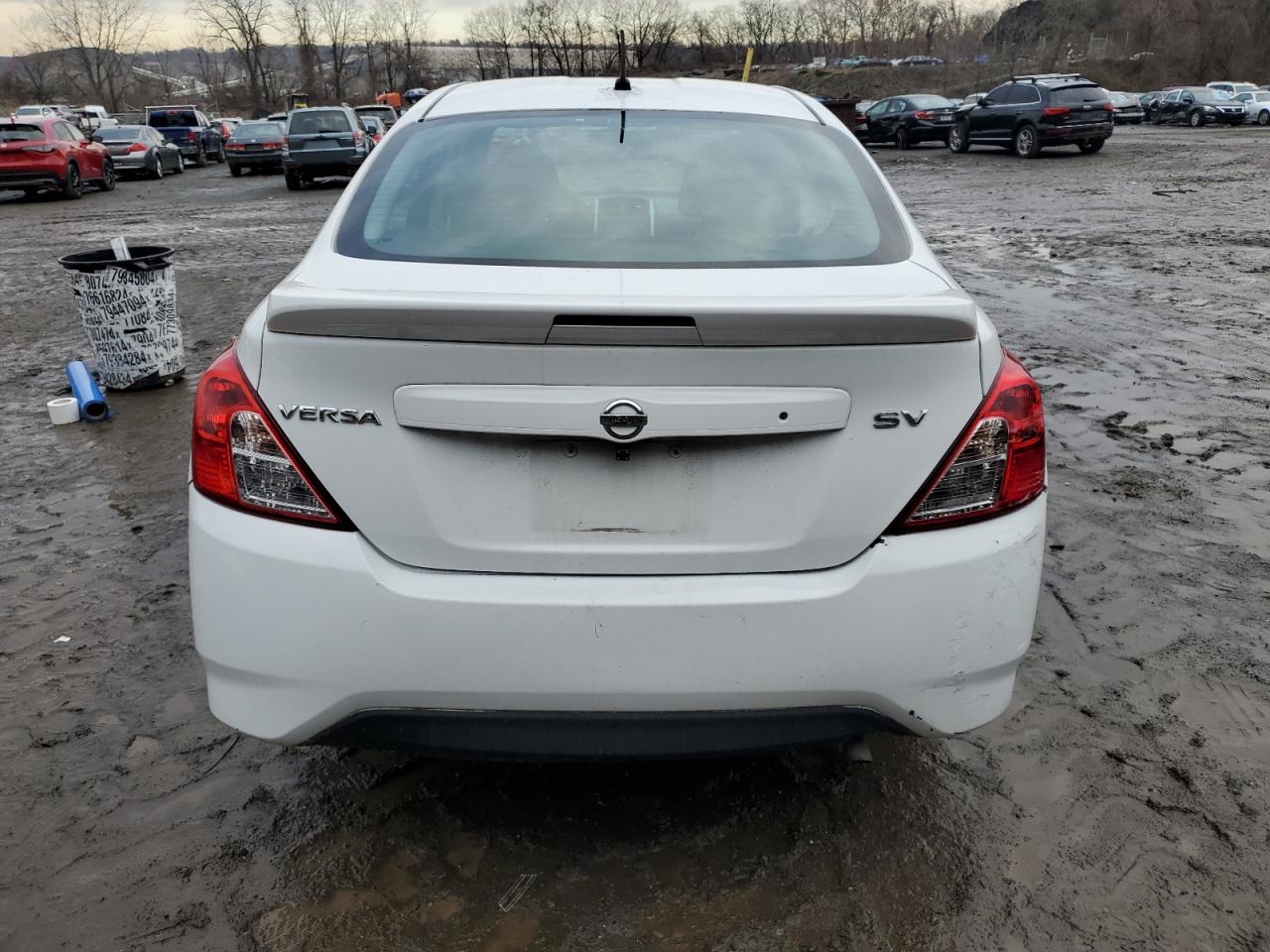 2015 Nissan Versa S VIN: 3N1CN7AP1FL896584 Lot: 82225144