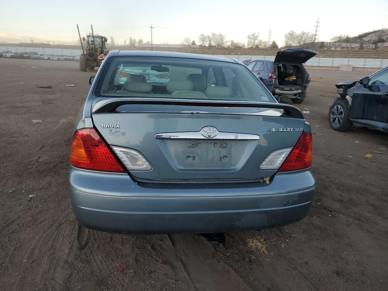 4T1BF28B72U252103 2002 Toyota Avalon Xl