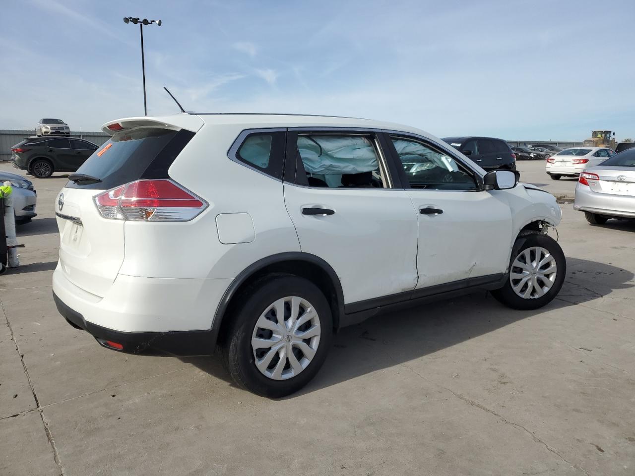 2016 Nissan Rogue S VIN: KNMAT2MT6GP674649 Lot: 84675334