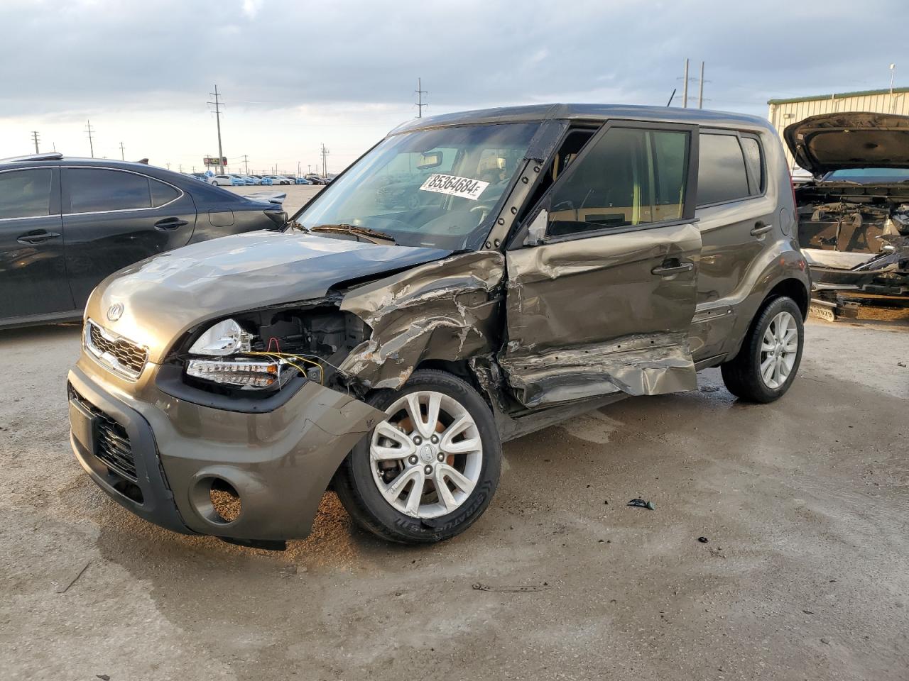 2012 Kia Soul + VIN: KNDJT2A62C7369867 Lot: 85364684