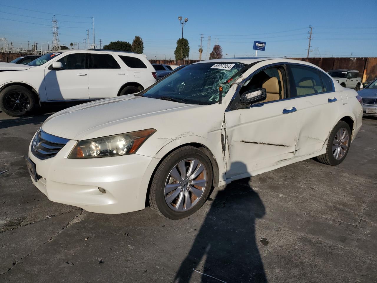 2011 Honda Accord Exl VIN: 1HGCP3F81BA004077 Lot: 85087054