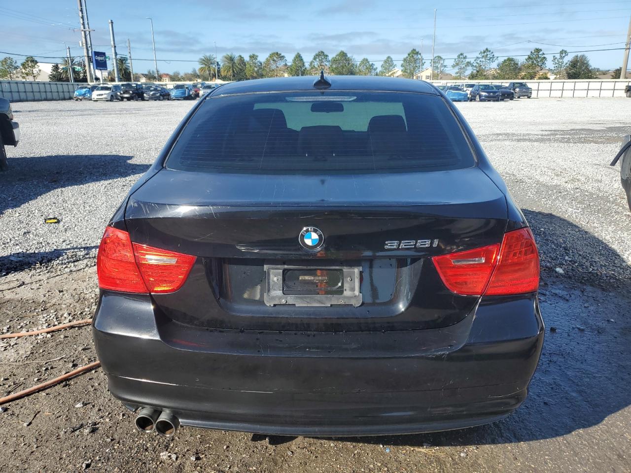 WBAPH73579A172795 2009 BMW 328 I