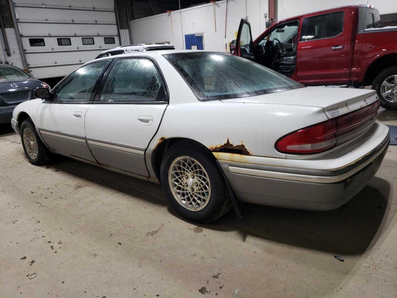 1993 Chrysler Concorde VIN: 2C3EL56T1PH575522 Lot: 82903344