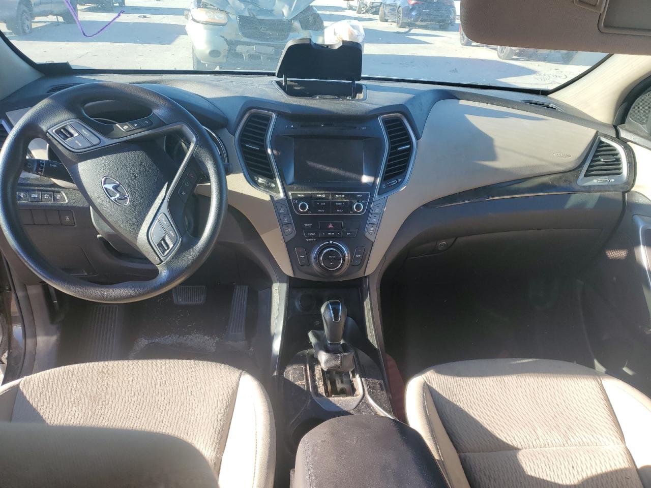 KM8SMDHF7HU219454 2017 Hyundai Santa Fe Se