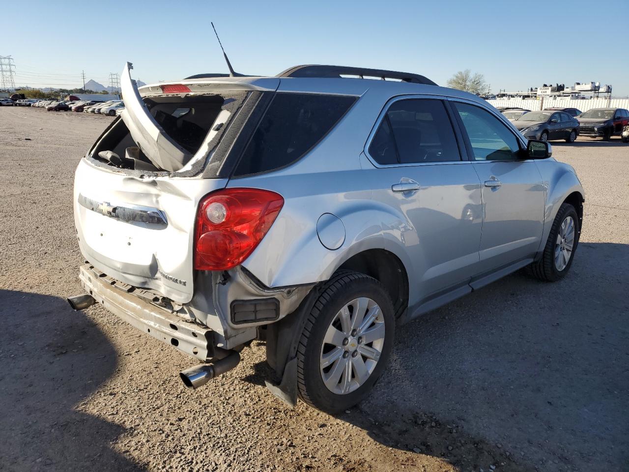 2CNFLDE57B6318071 2011 Chevrolet Equinox Lt